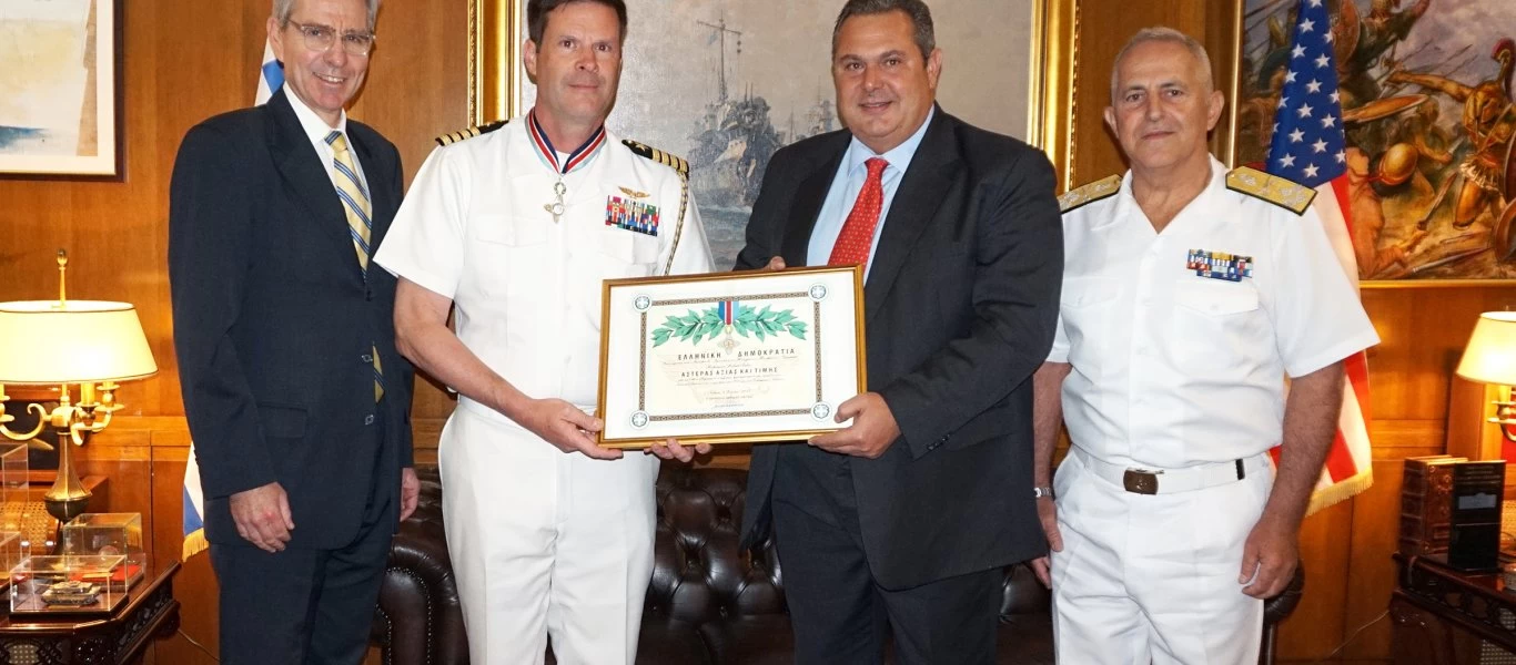 Πρώην Ακόλουθος Άμυνας ΗΠΑ: «Συγγνώμη για τις δηλώσεις μου αλλά Arleigh Burke δεν θα πάρετε - Θα πάρετε κάτι άλλο… »